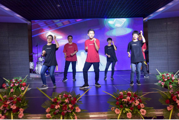 1557902333913827.png blob.png